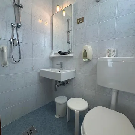 Hotell Vienna 3*